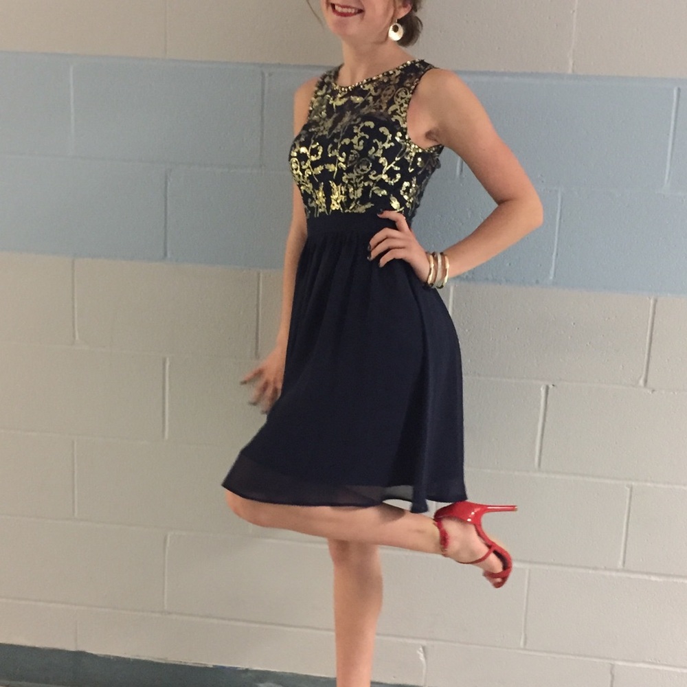 Navy blue and gold Bee darlin Homecoming Dress - Picture 2 of 5